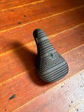 Colony Fat Pivotal Seat MINT RRP £36.99
