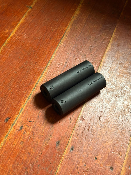 Eclat Venom Plastic Pegs Pair NEW RRP £50