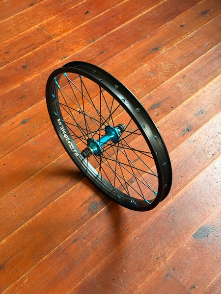 Savage Components Front BMX Wheel Female