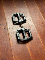 DMR Vault Metal Pedals Black RRP £120